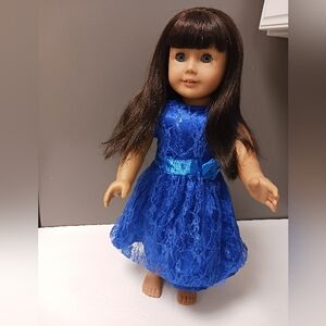 American Girl Doll. Dark Brown Hair,Blue Eyes.Not Sure Which Doll This Is. GUC.